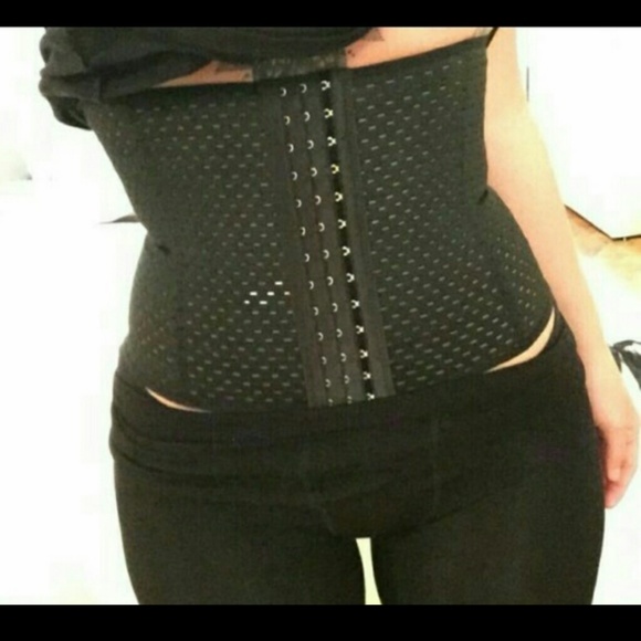 Top quality ! 4 Spiral steel boned waist training - Picture 4 of 5